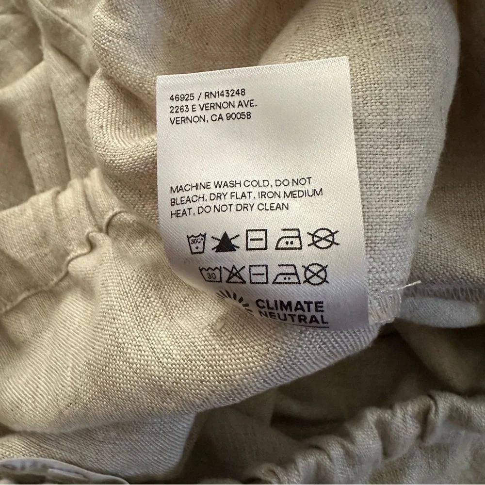 Reformation Tan elastic waist straight cut size medium 100% linen causal